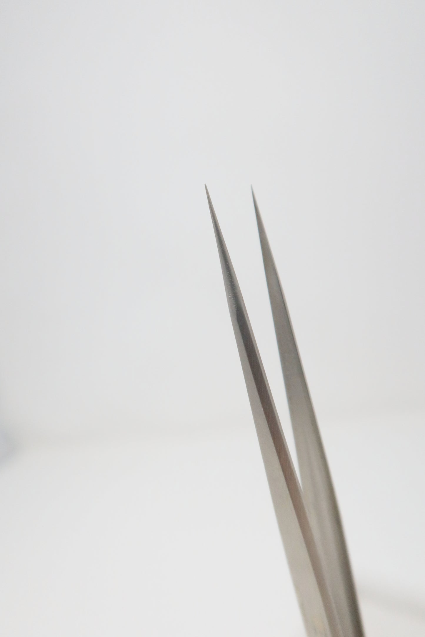 Vetus Isolation Tweezer