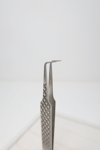 Barbie Girl Luxe Tweezer
